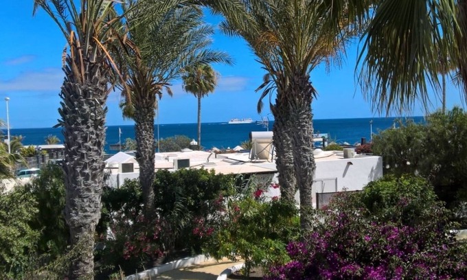 Los Pocillos Apartment | Oasis San Antonio 2 bedroom first floor luxury Apartment in Puerto Del Carmen