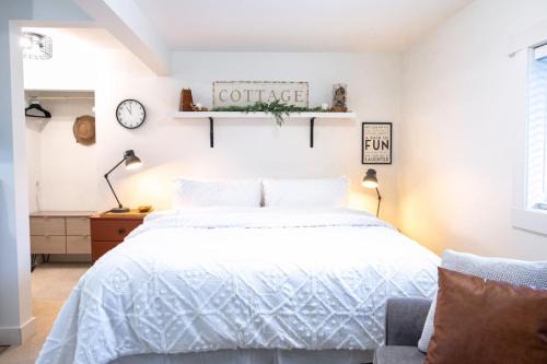 Harrison Hot Springs House | Oasis Top Floor Suite with Lake and Mtn View