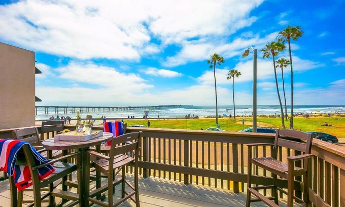 Ocean Beach Apartment | OB Pier 2