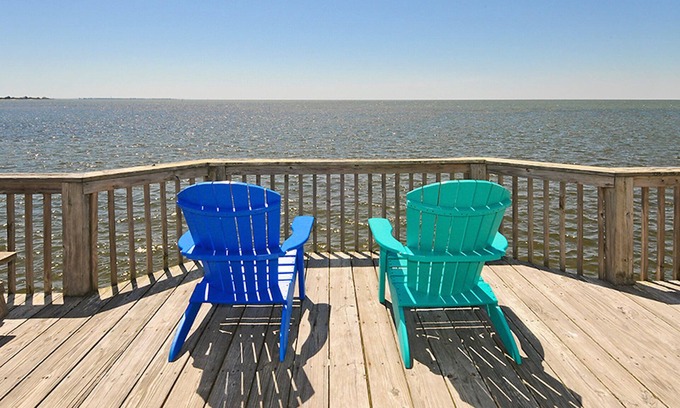Brigands' Bay Cottage | Observation Point: Prime Soundfront Location with Dock! Spectacular Sunsets!
