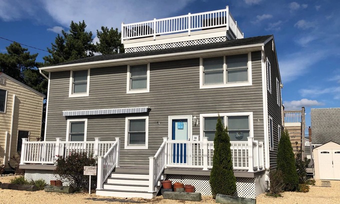 Holgate House | Ocean and Bay on LBI!