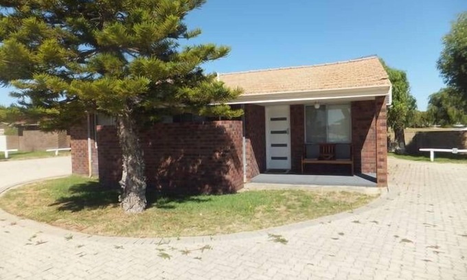 Jurien Bay House | Ocean Beach Chalet 11