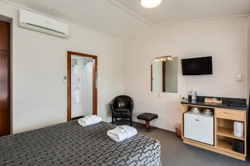 Saint Kilda Hotel | Ocean Beach Hotel