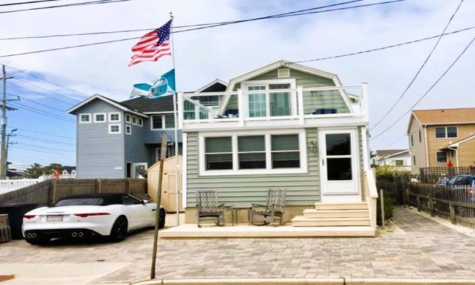 Beach Haven Gardens House | Ocean block Ship Bottom single family home easy beach access