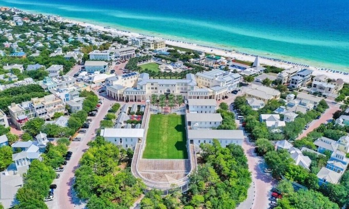 Seaside House | Ocean Blue - New Luxury Cottage in SEASIDE FL