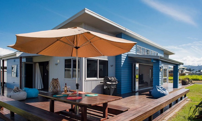 Waihi Beach House | Ocean Blue, sunny, spacious beach home close to surf & shops