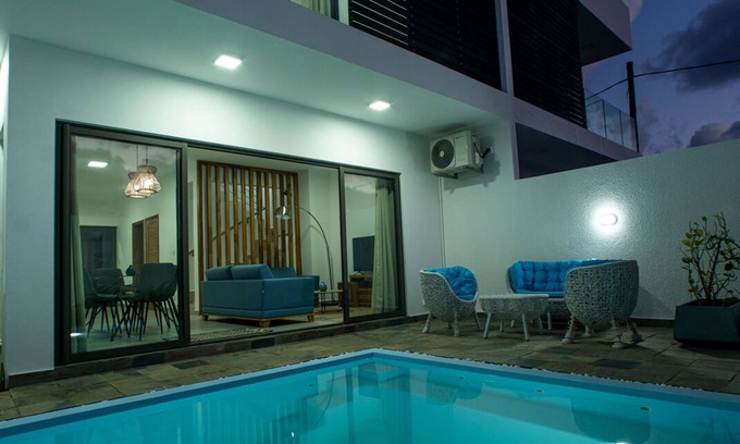 Flic-en-Flac Villa | Ocean Blue Villa with private pool at Flic-en-Flac