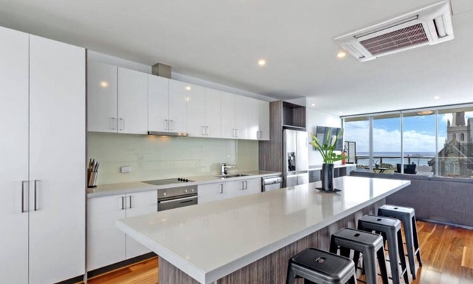 Portland Apartment | Ocean Breeze Apartment Portland