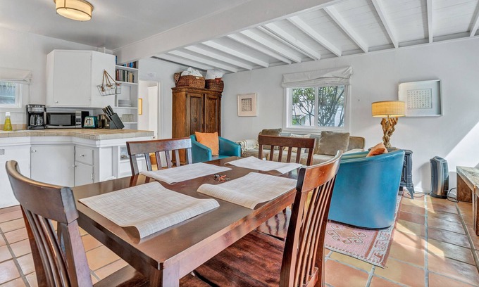 Stinson Beach Apartment | Ocean Breeze - Studio & Glamping Getaway w Hot Tub!