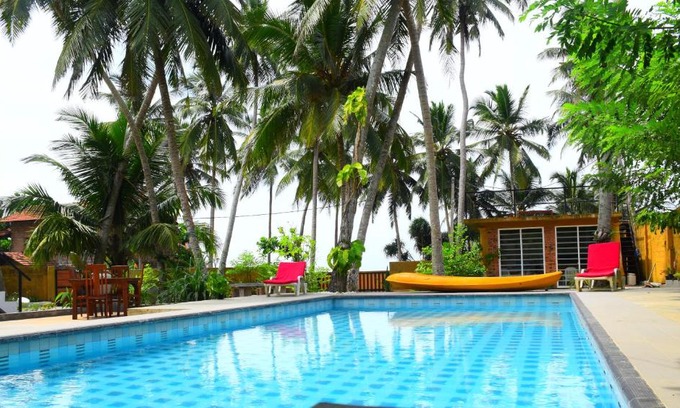 Balapitiya Bed & Breakfast | Ocean Caves, Balapitiya