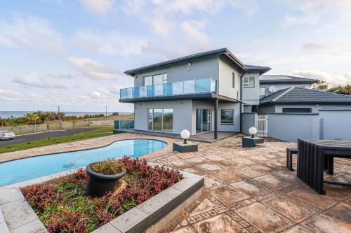 Manaba Beach House | Ocean Days