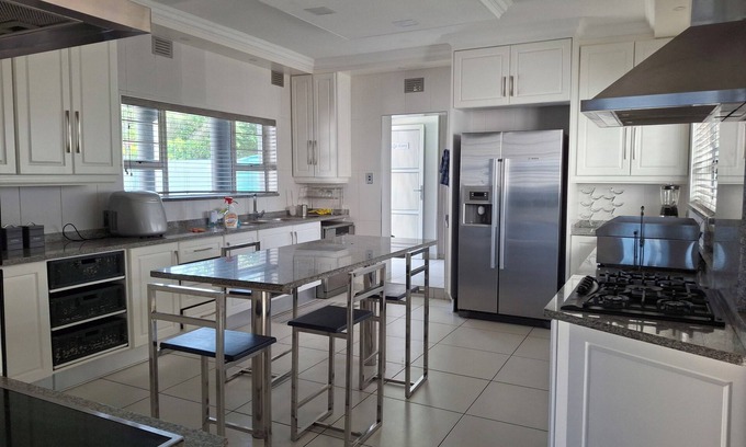 Manaba Beach House | Ocean Days