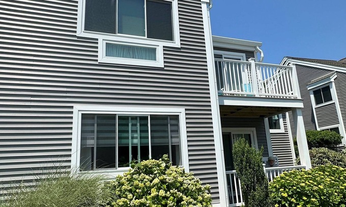 Brewster Condo | Ocean Edge Condo - Resort Pool & Close to Beaches!