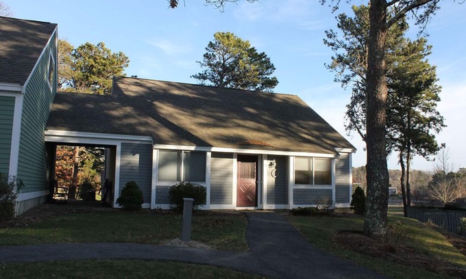 Brewster Condo | Ocean Edge with GOLF and Pool Passes available!