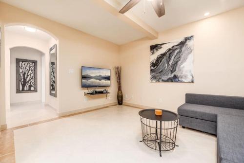 Lauderdale-by-the-Sea Apartment | Ocean Flats 1 - Lauderdale-by-the-Sea