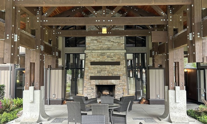Regional District of Nanaimo House | Ocean front + beach access luxury 2 bedroom 2.5 bath BRAND NEW + pool & hot tub
