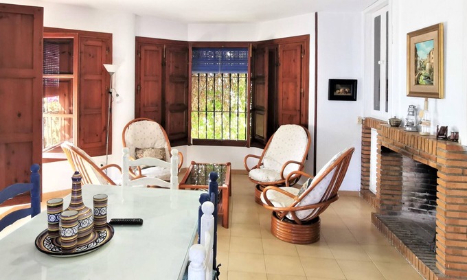 Calahonda House | Ocean front beach house in Playa de Calahonda