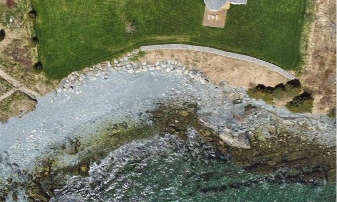 Bay Roberts House | Ocean Front, direct Shoreline access, and Main Floor Master with ensuite.