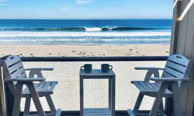 San Diego Condo | OCEAN FRONT! Penthouse condo in Mission Beach!