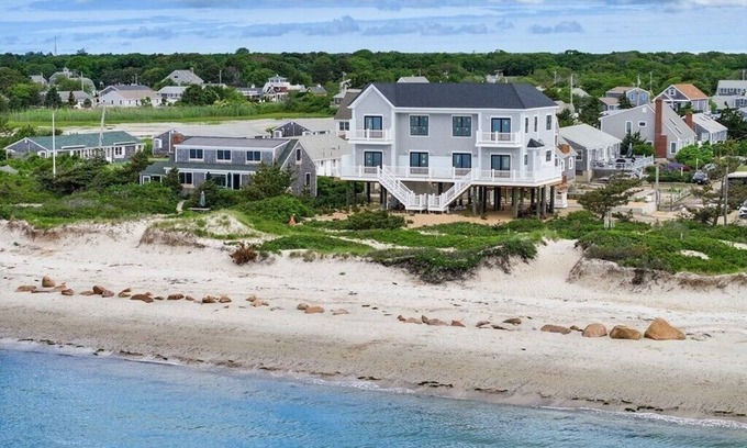 West Dennis House | Ocean front townhouse on Nantucket Sound with Semi Private Beach