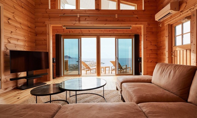 Minamiboso House | Ocean front Vacation Rental with a jacuzzi/Minamiboso Chiba