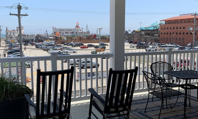 North End Hotel | Ocean Manor Inn