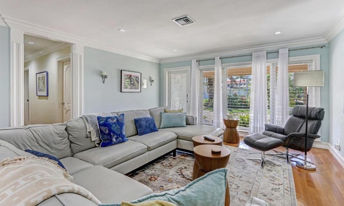 Bel Air House | Ocean Mist- chef