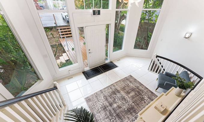 White Rock House | Ocean Oasis