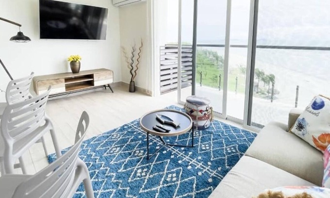 Las Lajas Apartment | Ocean View Beauty