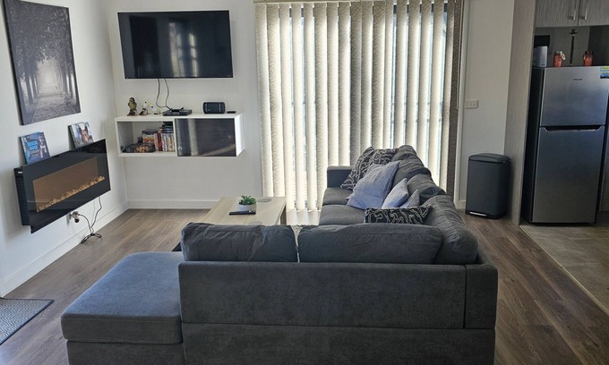 Golden Beach House | Ocean Paradise - 300 metres to beach