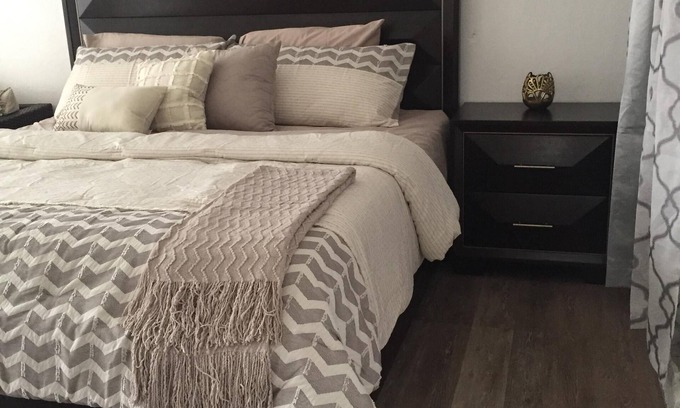 Ocean Park Apartment | Ocean Park Mini-Studio with King Size Bed