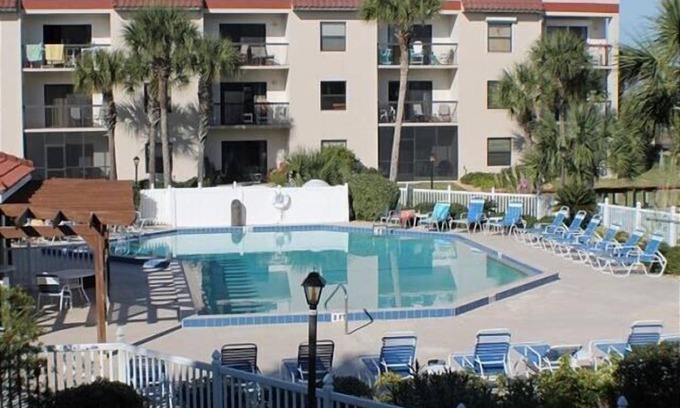 Butler Beach Condo | Ocean & Pool View Condo at Ocean Village: Full Gym Access