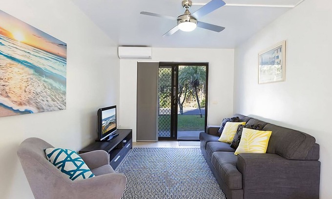 Sawtell Apartment | Ocean Sands 3 is an air conditioned, ground floor, two bedroom unit perfectly located near the beach