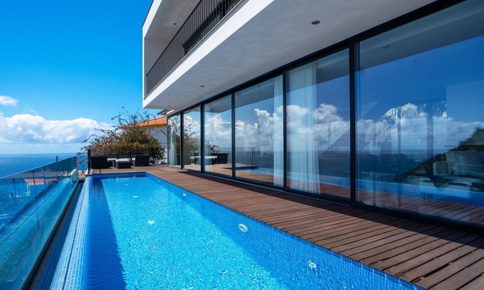 Sao Goncalo House | Ocean Sight by LovelyStay