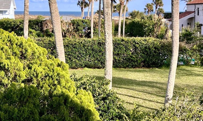 St. Augustine Beach Apartment | Ocean Song - 5 Star Ocean View Beach Side with Pool Access