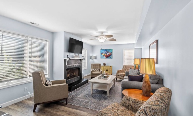 Pine Knoll Shores House | Ocean Sound