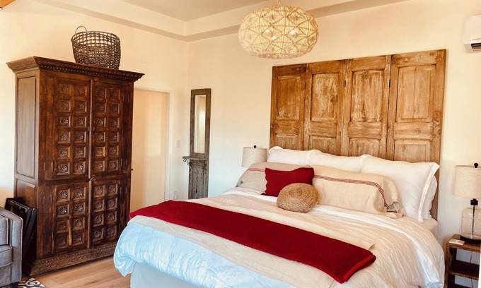 Mission Canyon Apartment | Ocean, Sunset, Mountain Views, Private Deck: Villa Floresco: Tuscan-like getaway