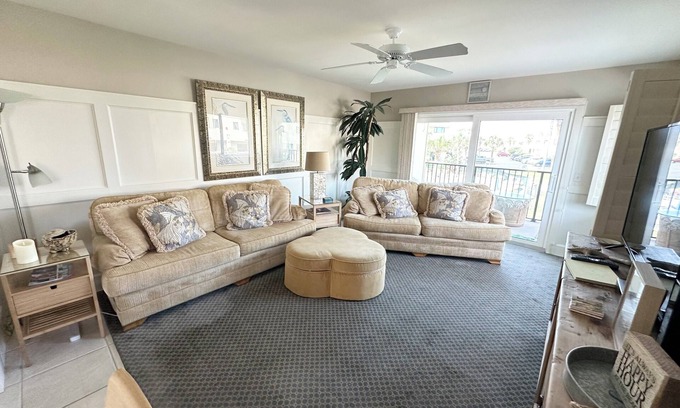 Crescent Beach Condo | Ocean view 2 Bedroom 2.5 bath townhouse. Corner unit.