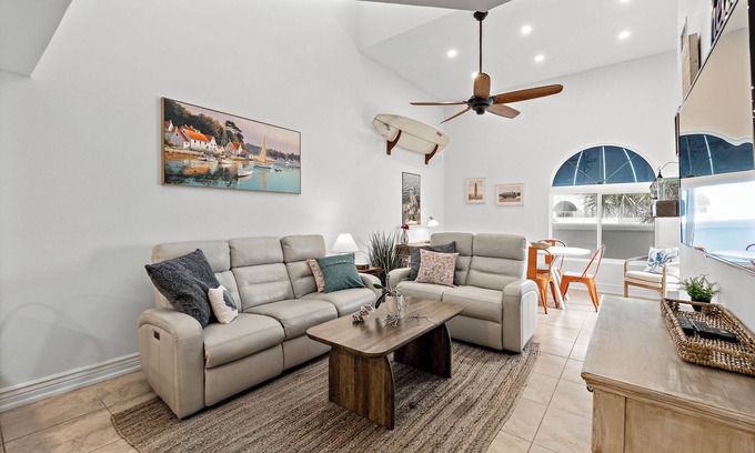 Cape Caneveral Beach Gardens Condo | Ocean View, 2 Primary Suites, Heated Pool, Beach