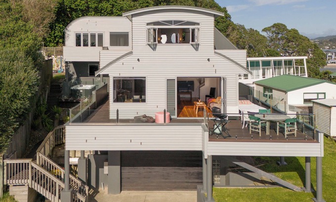 Tairua House | Ocean View Beach Beauty - Tairua Holiday Home