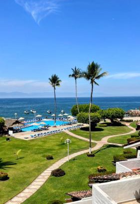 Marina Vallarta Apartment | Ocean View,Beach Front Condo