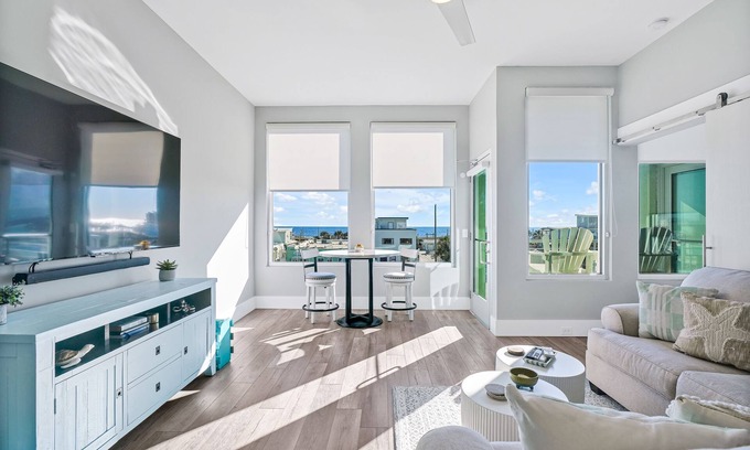 Carolina Beach Condo | Ocean-View - Beach Service Included - Overlooking Boardwalk & Weekly Fireworks