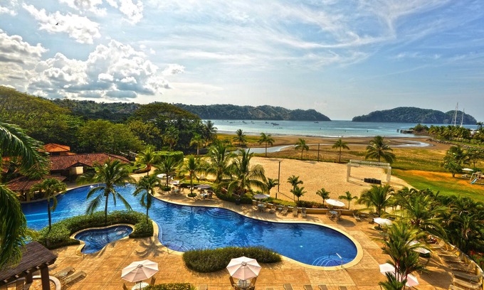 Herradura Condo | Ocean View, Bella Vista 3 bdr prime location