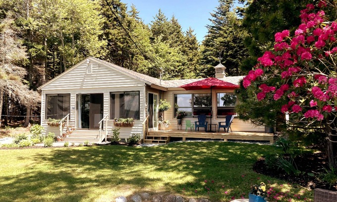 New Harbor Cottage | Ocean-view cottage near beach with deck, grill, & full kitchen