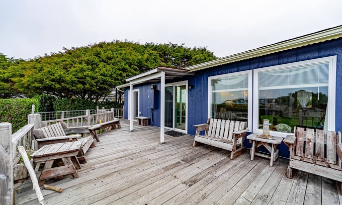 Smith River House | Ocean-view cottage with private beach access, tree house, outdoor fireplace