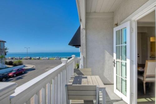Carlsbad Apartment | Ocean View From Private Patio, Steps To Beach, Parking