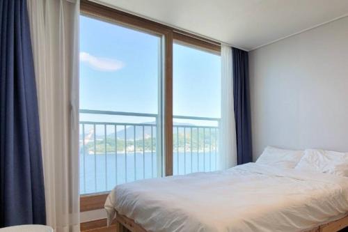 Geoje Apartment | Ocean view Full Option 4Bed 3Room APT