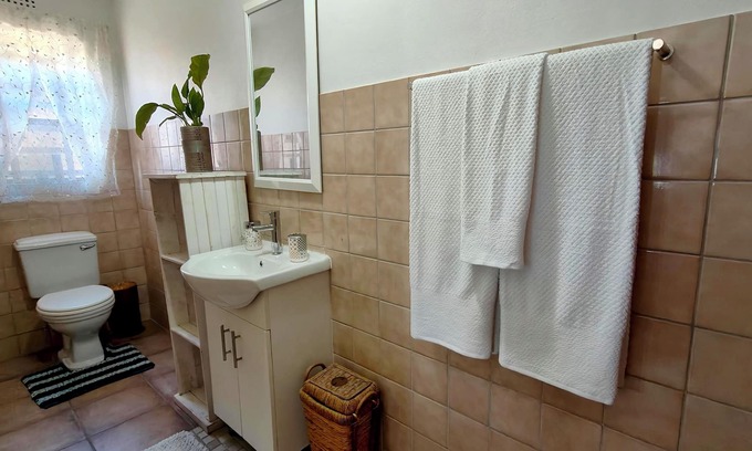 Sandbaai Apartment | Ocean View Hermanus Apartment Near Whale Watching & Cliff Path
