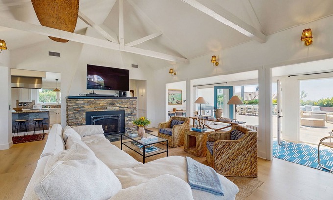 East Mesa House | Ocean View Home on the Bluffs next to Shoreline Park - private hot tub & bbq
