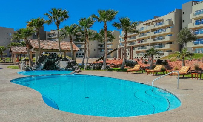 Las Conchas Apartment | Ocean View Premium Condo